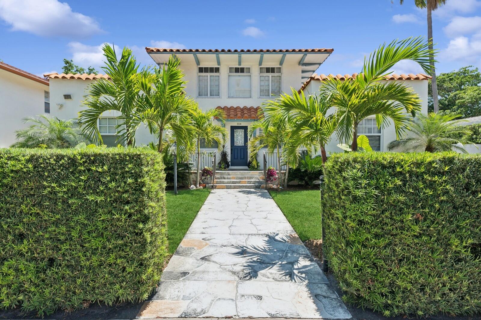 310 Almeria Road, West Palm Beach, Palm Beach County, Florida - 6 Bedrooms  
4.5 Bathrooms - 