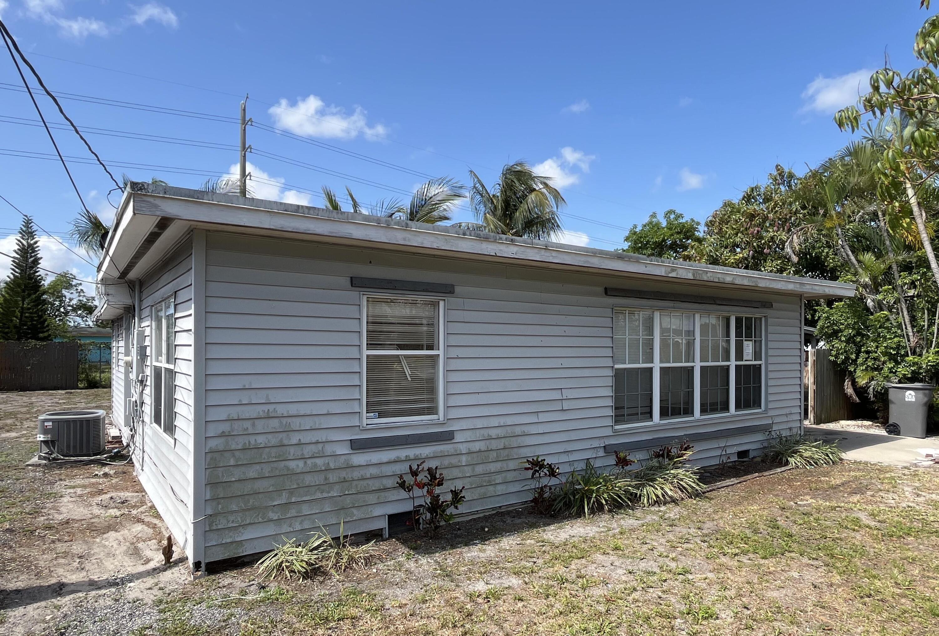 Property for Sale at 2818 Alabama Street, West Palm Beach, Palm Beach County, Florida - Bedrooms: 3 
Bathrooms: 1  - $334,900