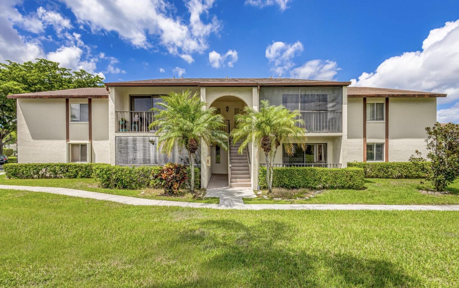 4821 Sable Pine Circle B1, West Palm Beach, Palm Beach County, Florida - 2 Bedrooms  
2 Bathrooms - 