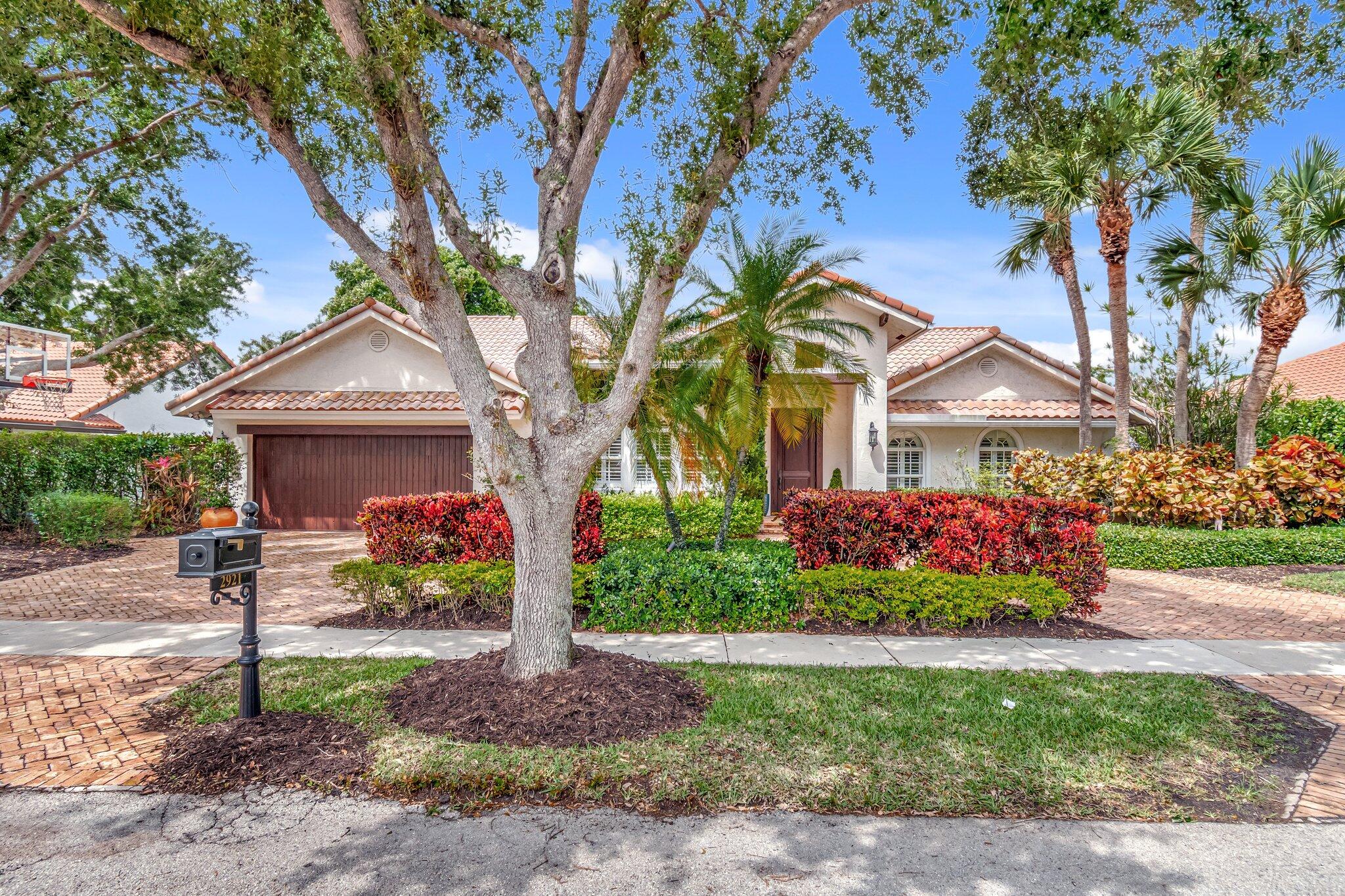 2921 Nw 25th Way, Boca Raton, Palm Beach County, Florida - 5 Bedrooms  
3 Bathrooms - 