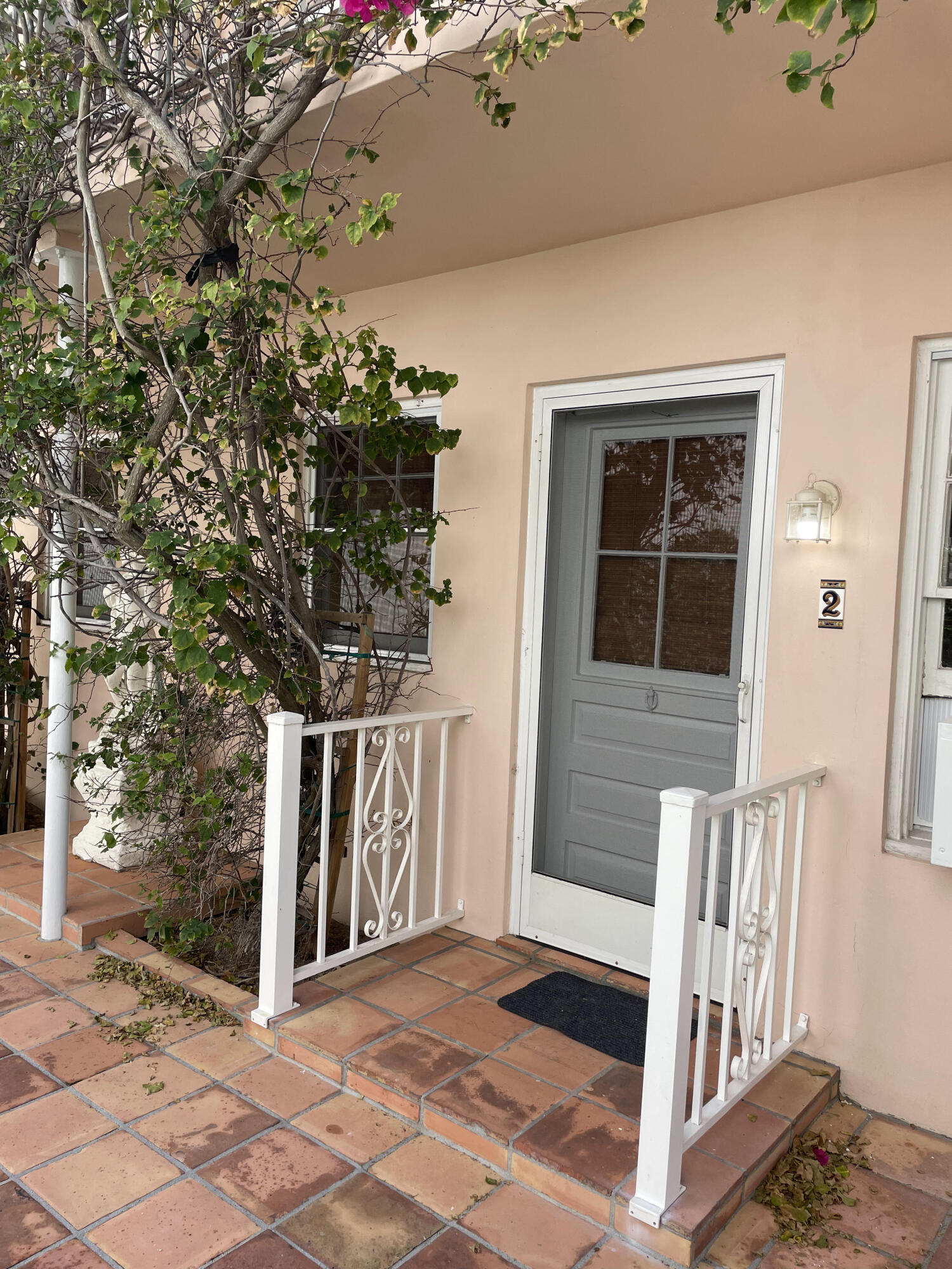 Photo 1 of 216 Australian Avenue 2, Palm Beach, Florida, $2,850, Web #: 10928539