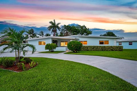 Photo of 6620 Lake Clarke Drive Drive, Lake Clarke Shores, FL 33406 (MLS # RX-11069690)