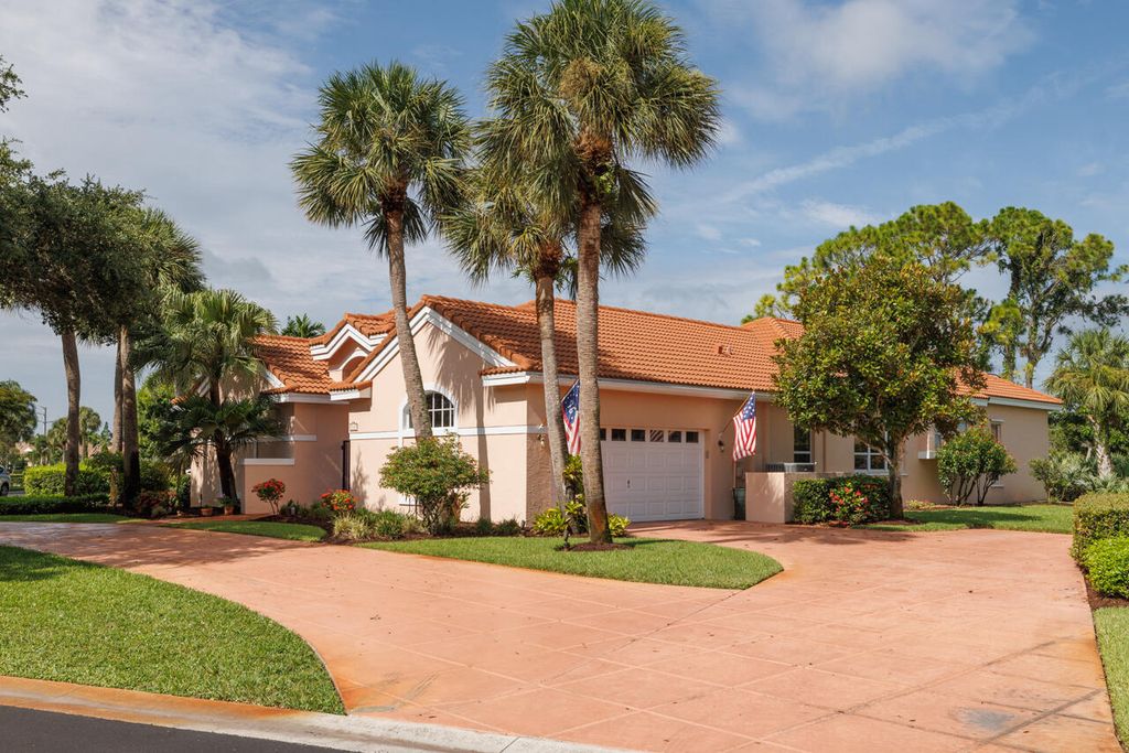 Photo of 5129 SE Lost Lake Way, Hobe Sound, FL 33455 (MLS # RX-11105050)
