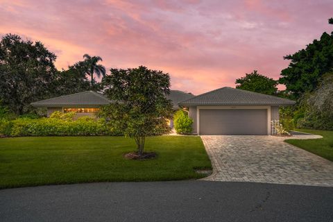 Photo of 1423 SW Troon Circle, Palm City, FL 34990 (MLS # RX-11127043)