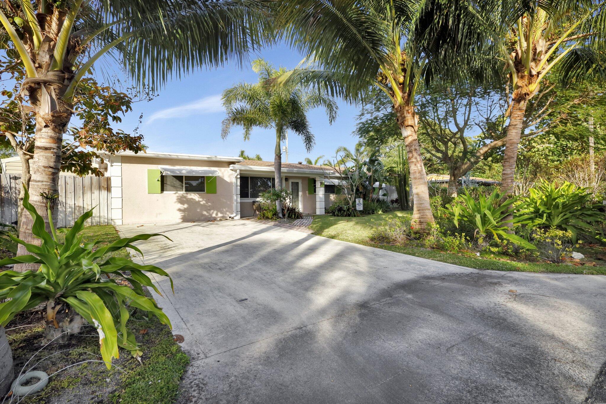 Property for Sale at 159 Se 30th Ave Avenue, Boynton Beach, Palm Beach County, Florida - Bedrooms: 4 
Bathrooms: 2  - $699,900