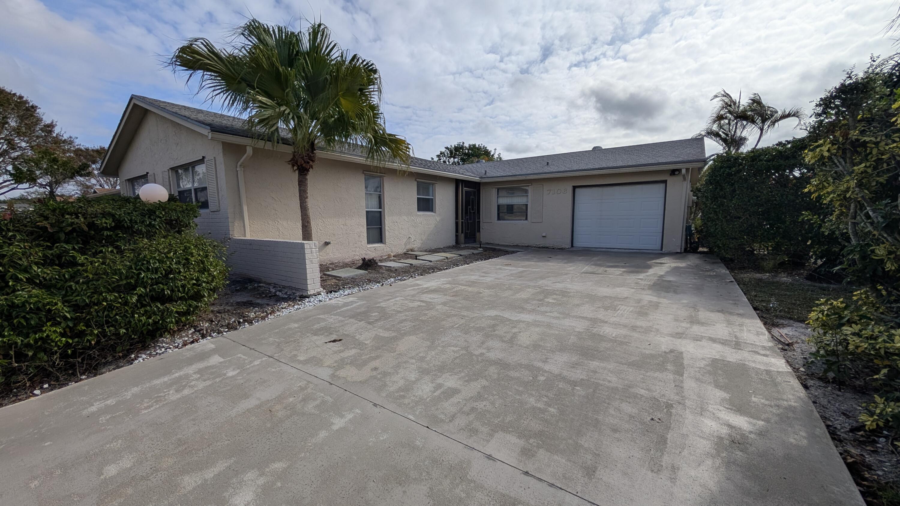 7106 Pine Bluff Drive, Lake Worth, Palm Beach County, Florida - 2 Bedrooms  
2 Bathrooms - 