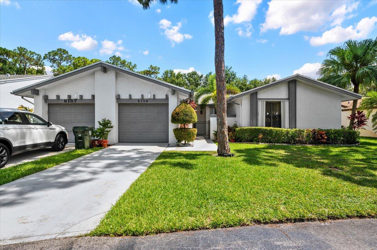 6159 Elsinore Circle, Greenacres, Palm Beach County, Florida - 2 Bedrooms  
2 Bathrooms - 