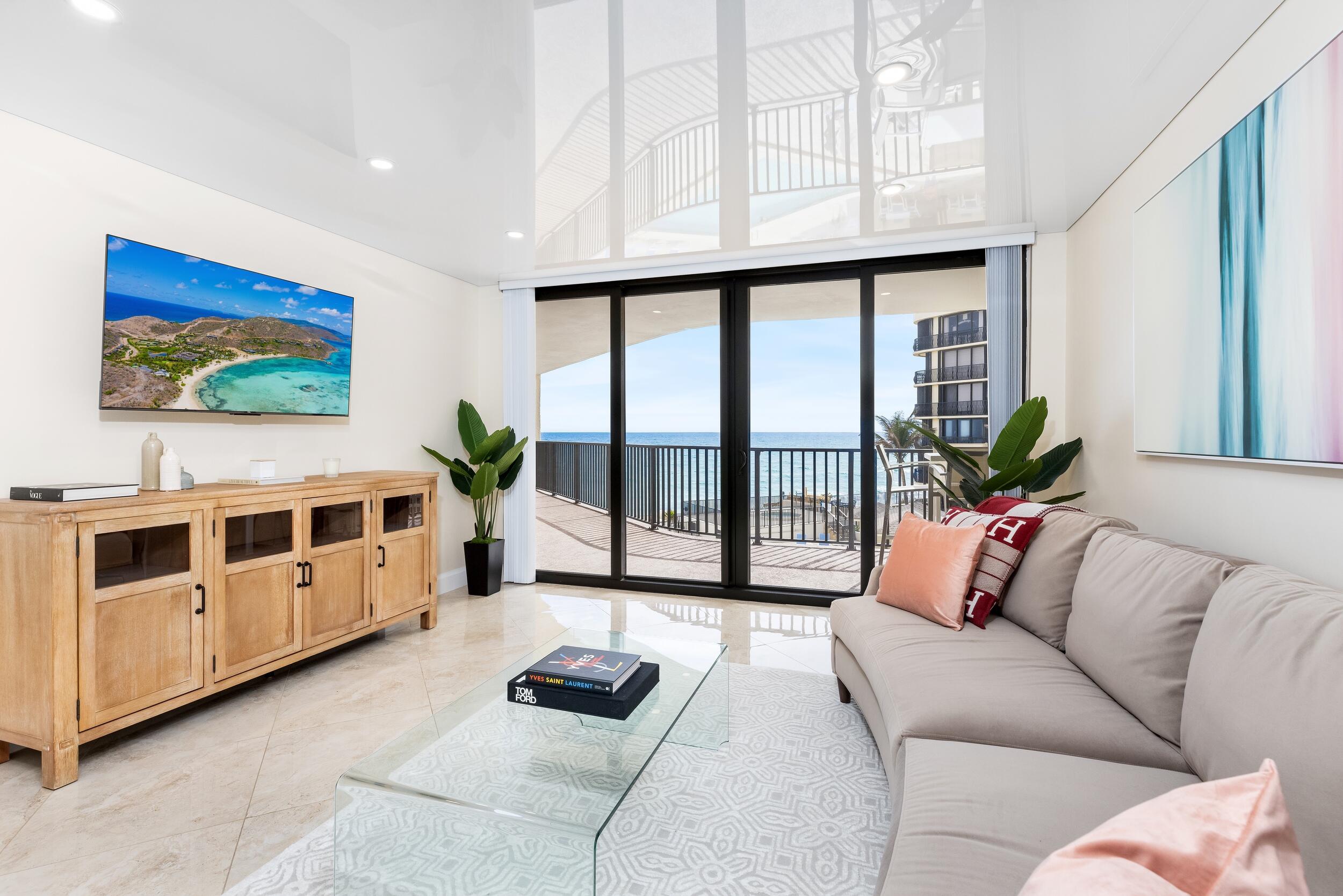 3610 S Ocean Boulevard 303, South Palm Beach, Palm Beach County, Florida - 2 Bedrooms  
2 Bathrooms - 