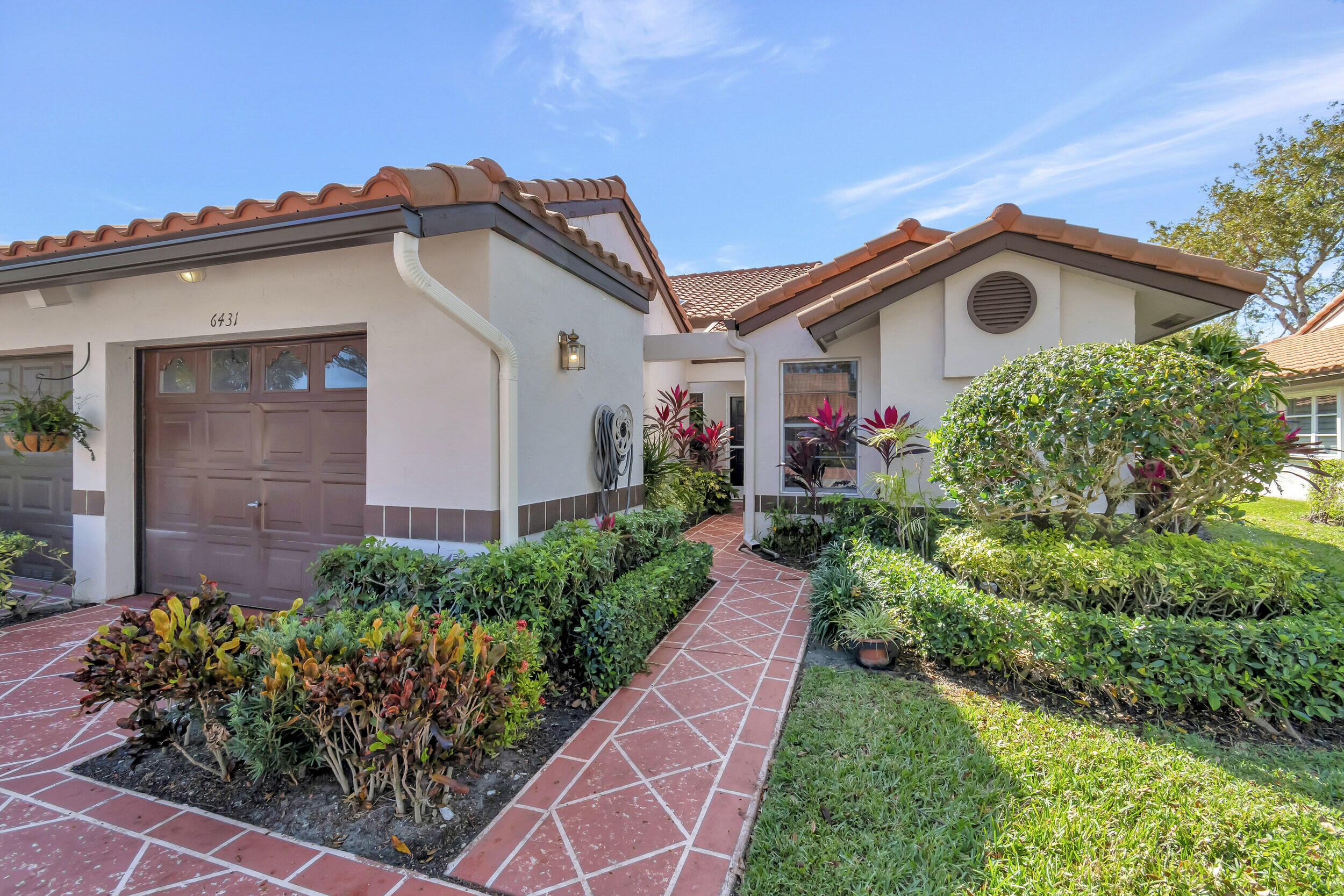Property for Sale at 6431 Pointe Pleasant Circle B, Delray Beach, Palm Beach County, Florida - Bedrooms: 2 
Bathrooms: 2  - $395,000