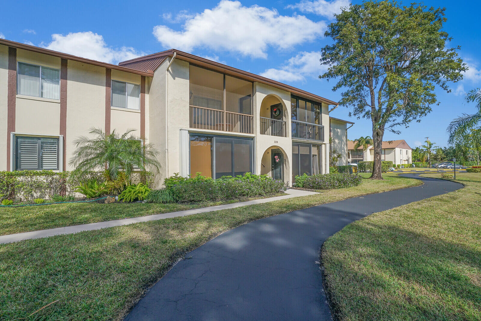 Property for Sale at 326 Knotty Pine Circle C-1, Greenacres, Palm Beach County, Florida - Bedrooms: 2 
Bathrooms: 2  - $175,000
