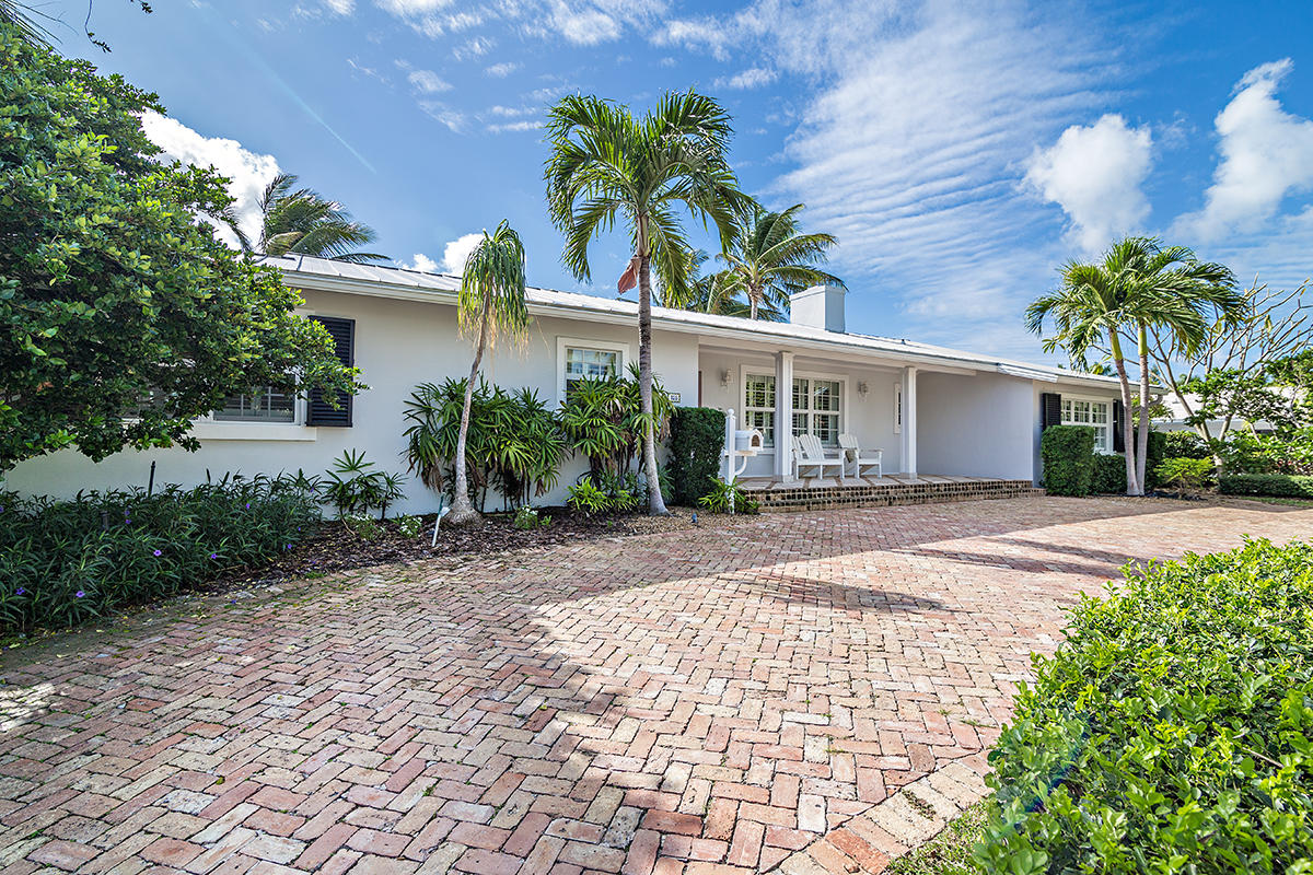 Photo 1 of 128 Ellamar Road, West Palm Beach, Florida, $1,175,000, Web #: 10386248