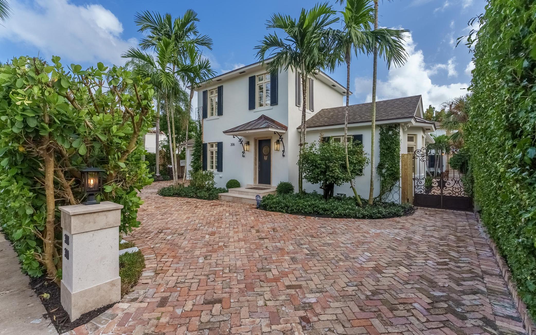 Property for Sale at 306 Cordova Road, West Palm Beach, Palm Beach County, Florida - Bedrooms: 5 
Bathrooms: 5.5  - $5,995,000