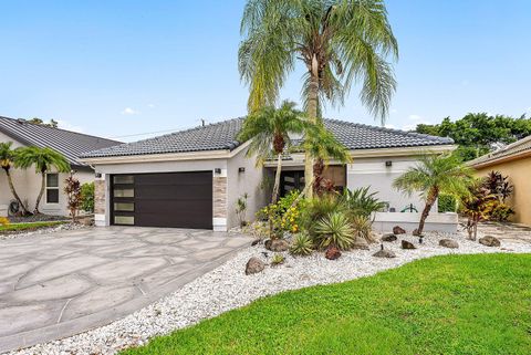 Photo of 21380 Bridge View Drive, Boca Raton, FL 33428 (MLS # RX-11121633)