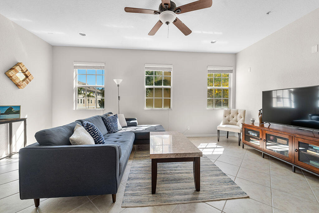 Property for Sale at 105 Black Ironwood Road 106, Jupiter, Palm Beach County, Florida - Bedrooms: 3 
Bathrooms: 2.5  - $525,000