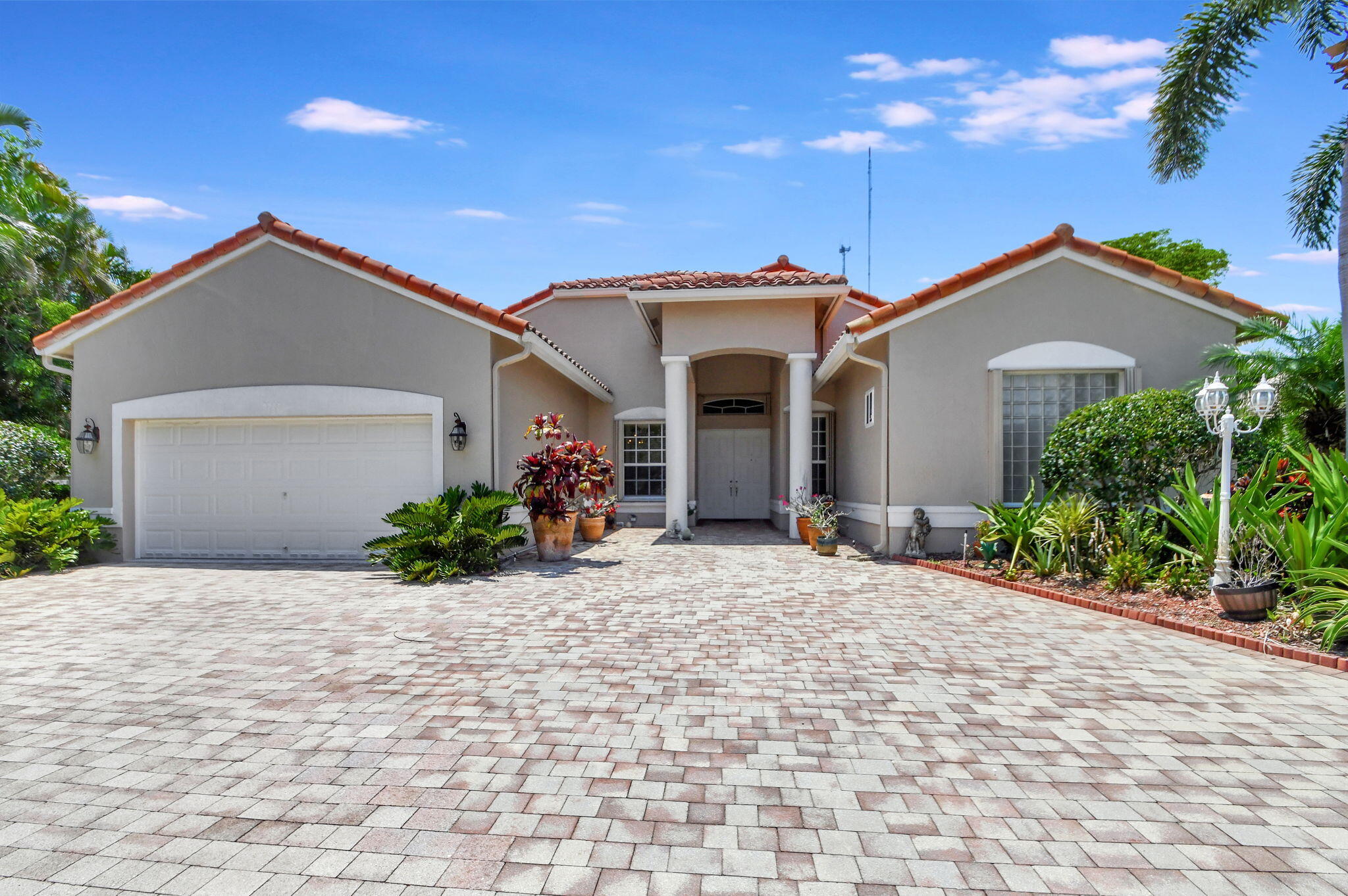 9747 Mantova Drive, Lake Worth, Palm Beach County, Florida - 3 Bedrooms  
2.5 Bathrooms - 