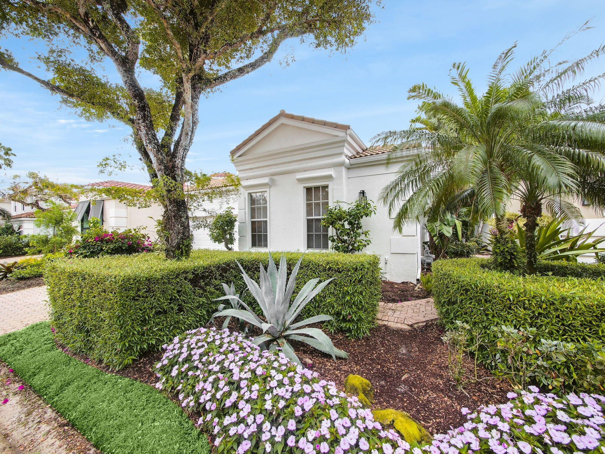 Property for Sale at 140 Sunset Bay Drive, Palm Beach Gardens, Palm Beach County, Florida - Bedrooms: 3 
Bathrooms: 3.5  - $1,899,000
