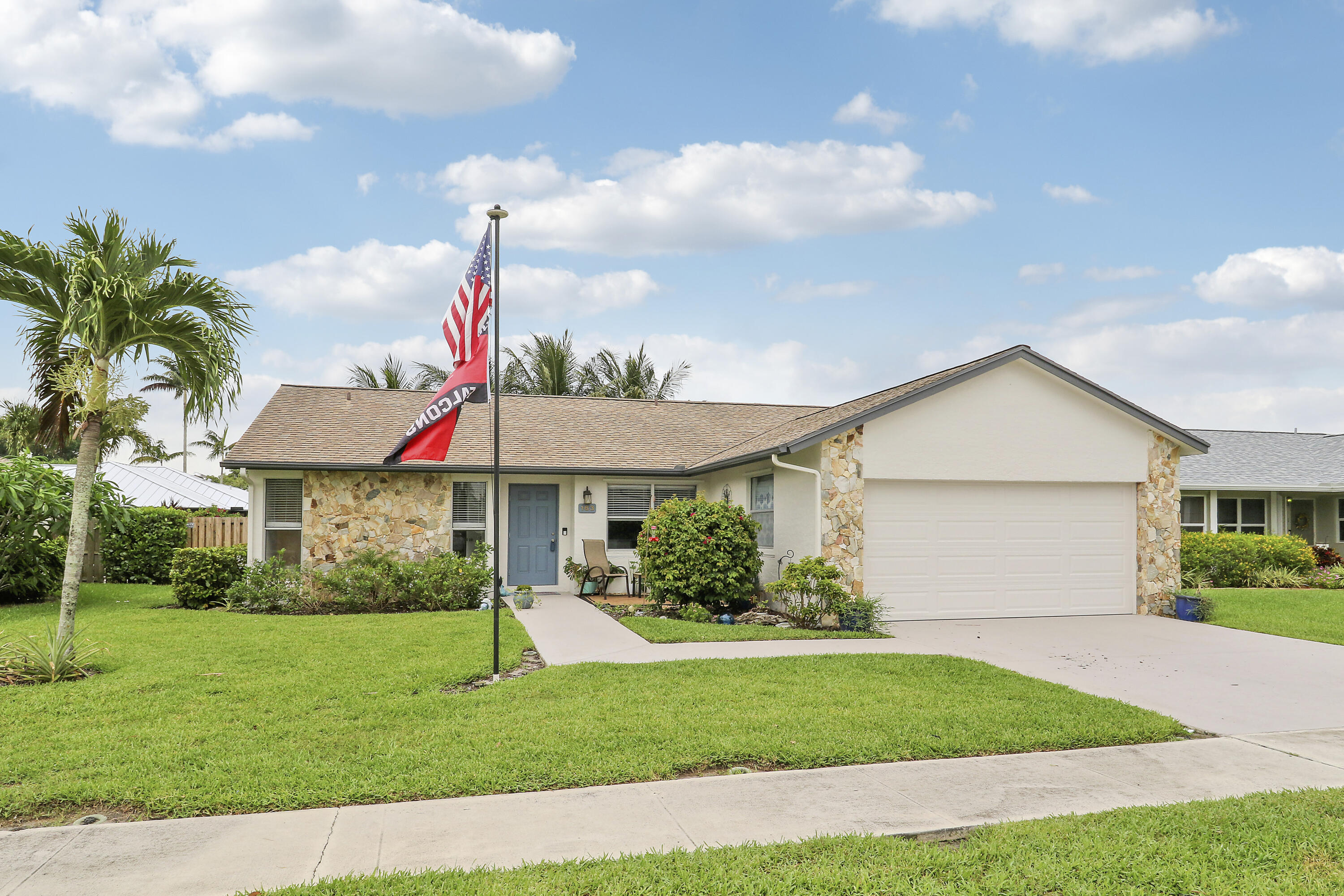 Property for Sale at 163 Stillwater Circle, Jupiter, Palm Beach County, Florida - Bedrooms: 3 
Bathrooms: 2  - $625,000