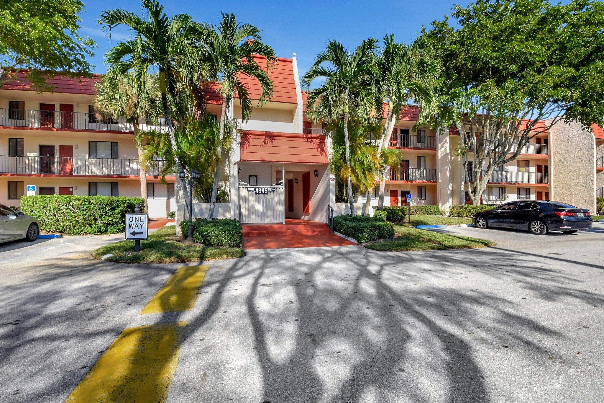 4345 Trevi 301 Court 301, Lake Worth, Palm Beach County, Florida - 2 Bedrooms  
2 Bathrooms - 