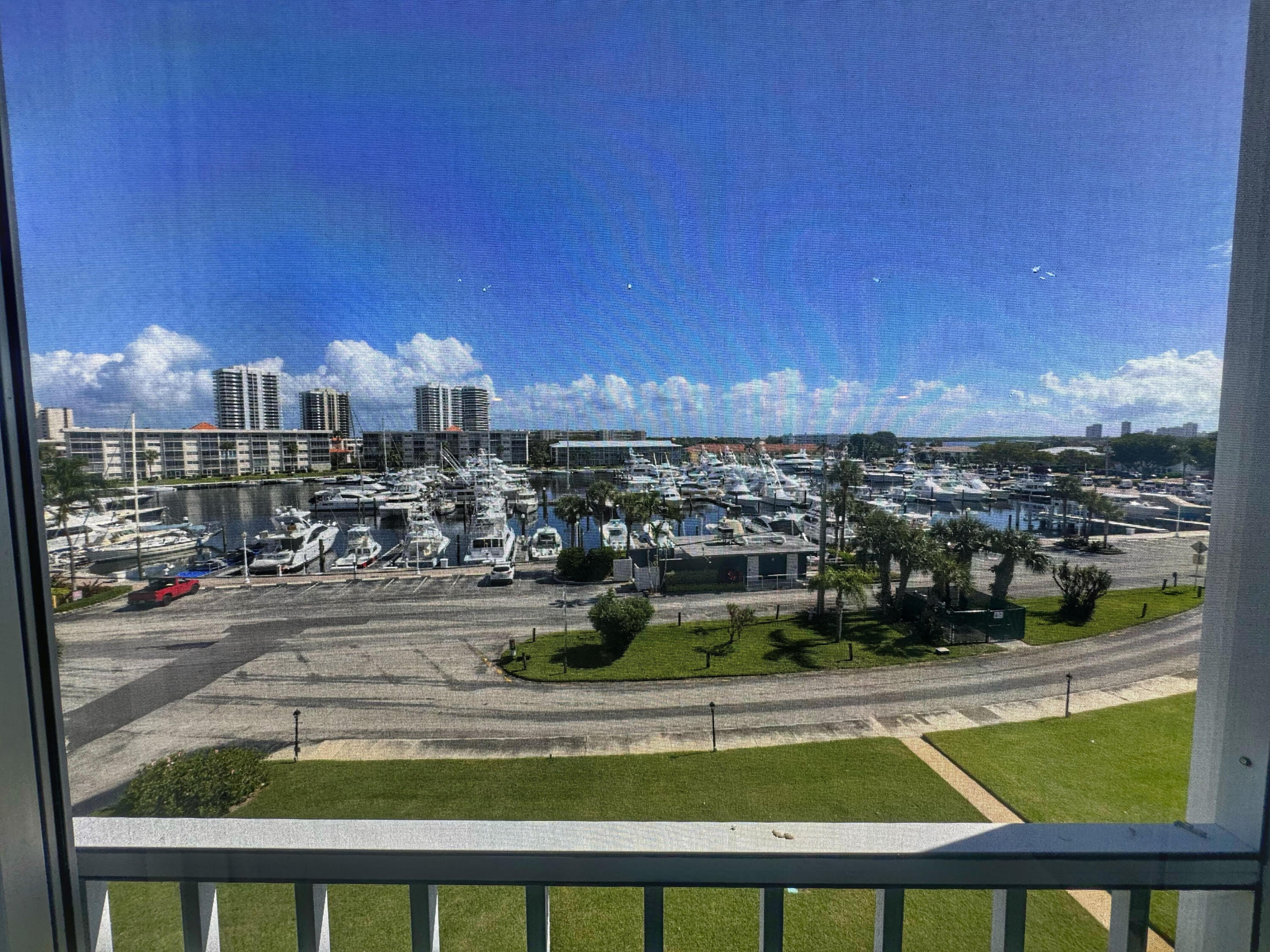 907 Marina Drive 409