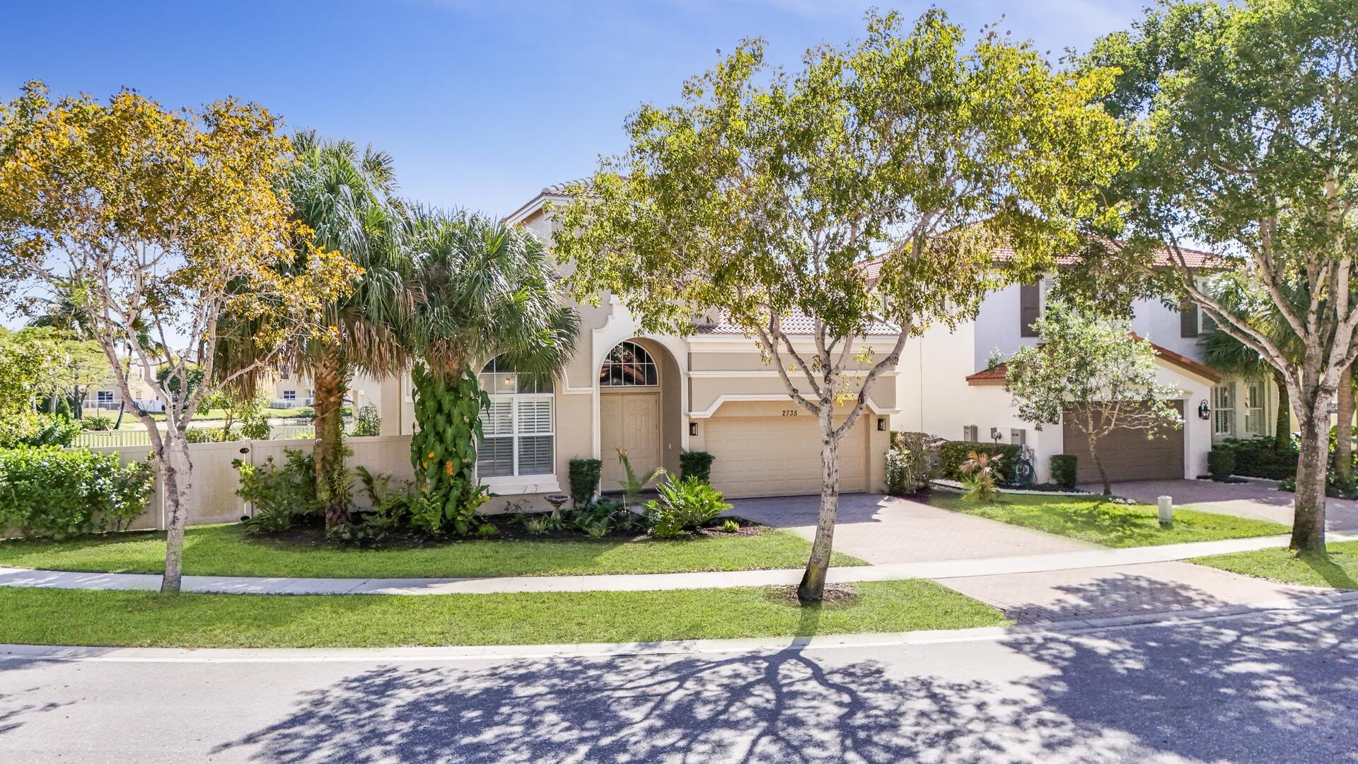 Property for Sale at 2735 Shaughnessy Drive, Wellington, Palm Beach County, Florida - Bedrooms: 5 
Bathrooms: 4  - $850,000
