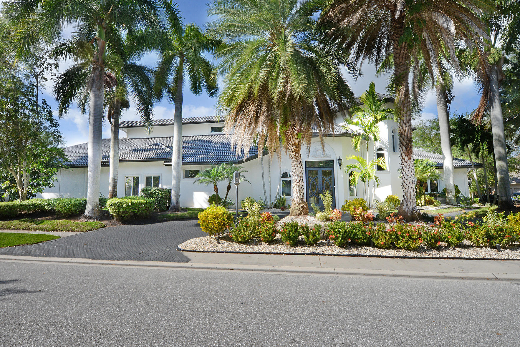 Property for Sale at 21157 Ormond Court, Boca Raton, Palm Beach County, Florida - Bedrooms: 5 
Bathrooms: 6.5  - $4,500,000