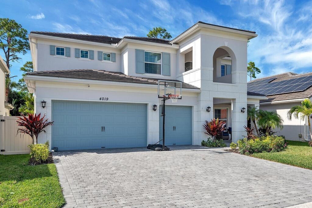 Property for Sale at 4019 Cascade Falls Circle, Lake Worth, Palm Beach County, Florida - Bedrooms: 5 
Bathrooms: 6  - $1,175,000