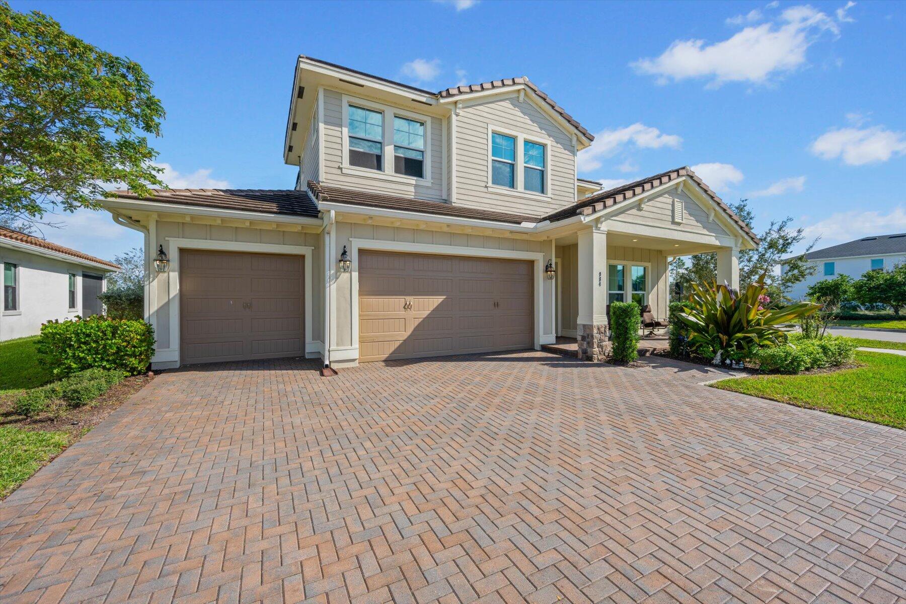 984 Sterling Pine Place, Loxahatchee, Palm Beach County, Florida - 5 Bedrooms  
4 Bathrooms - 