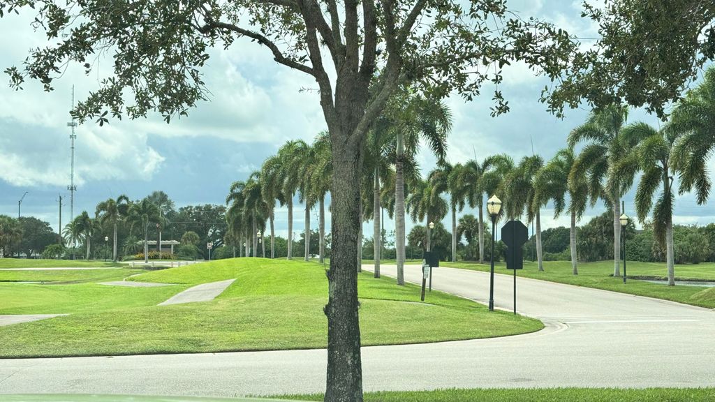 Photo of 16 Plantation Drive #105, Vero Beach, FL 32966 (MLS # RX-11123235)