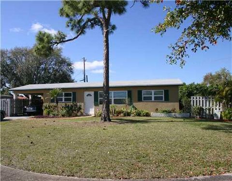 Photo of 1527 Live Oak Drive, West Palm Beach, FL 33415 (MLS # RX-11128182)