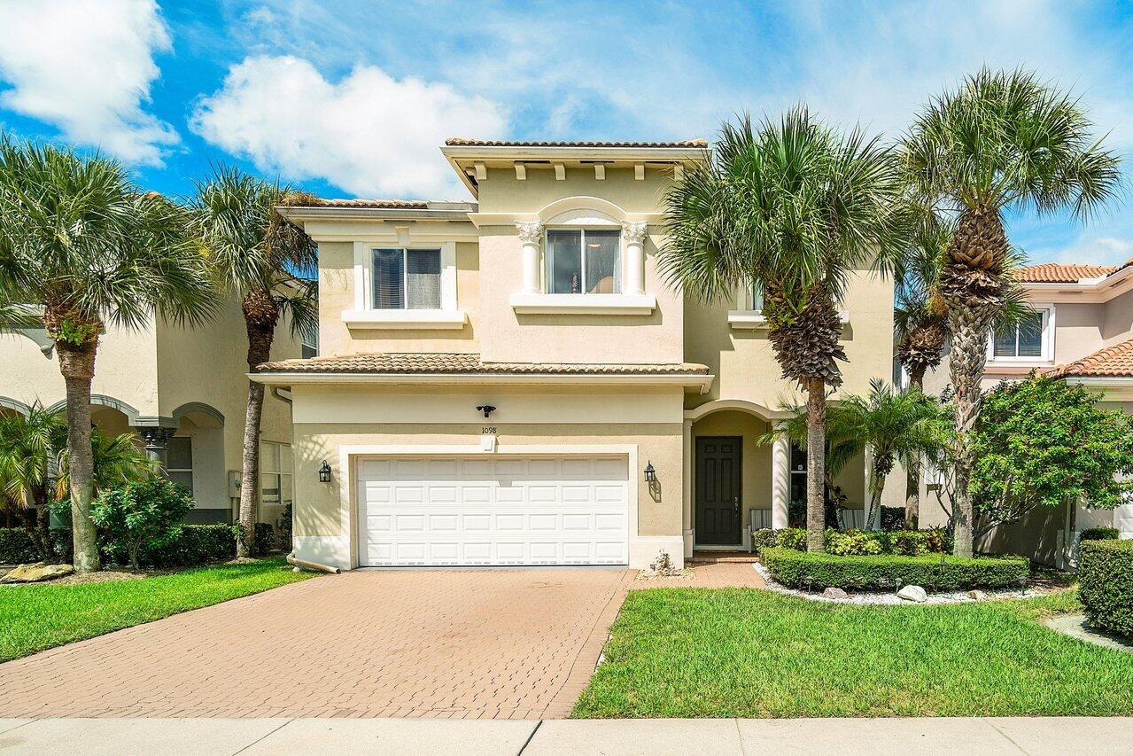 Property for Sale at 1098 Grove Park Circle, Boynton Beach, Palm Beach County, Florida - Bedrooms: 5 
Bathrooms: 3.5  - $650,000
