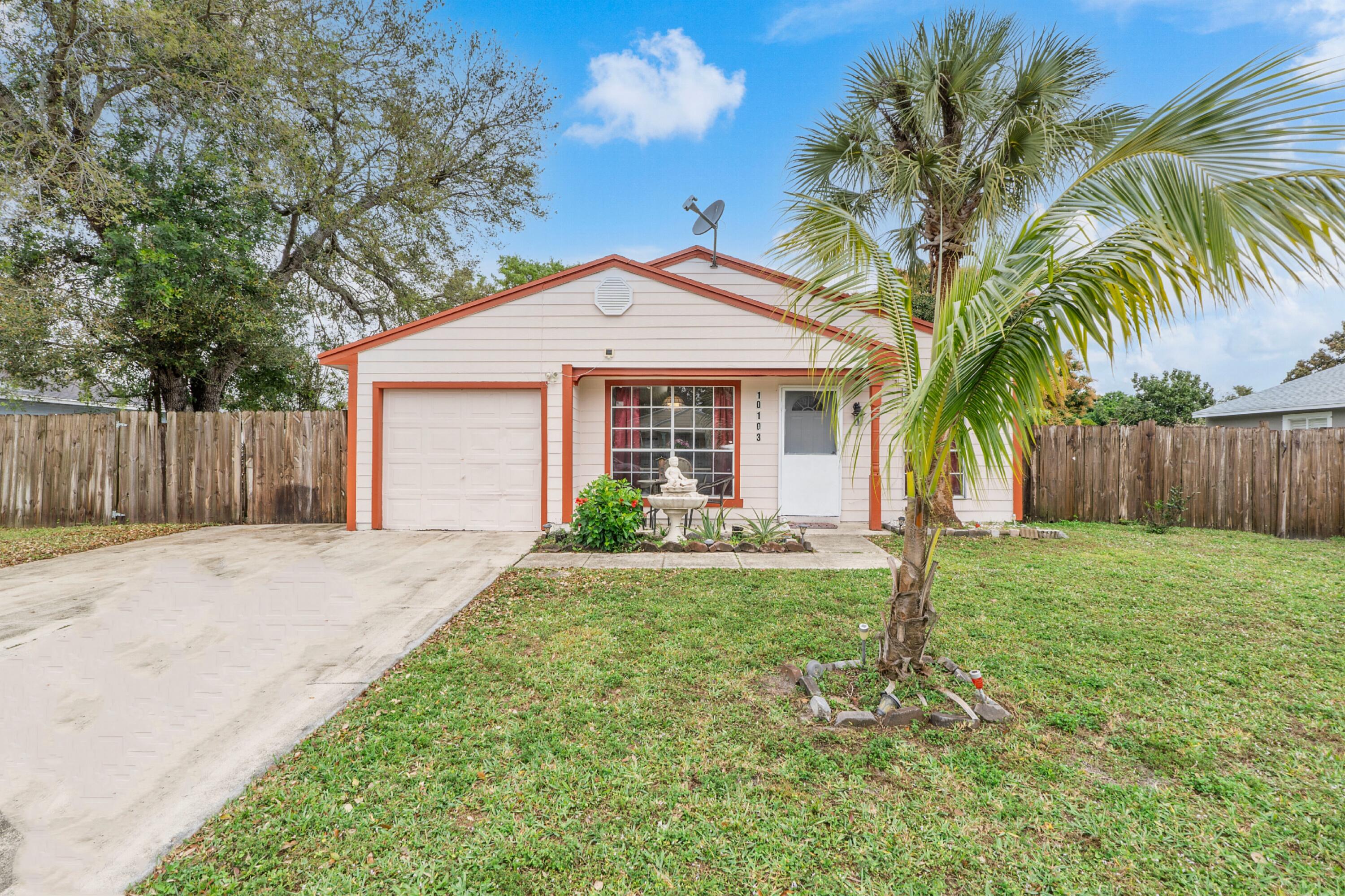 10103 Pinafore Lane, Royal Palm Beach, Palm Beach County, Florida - 3 Bedrooms  
2 Bathrooms - 