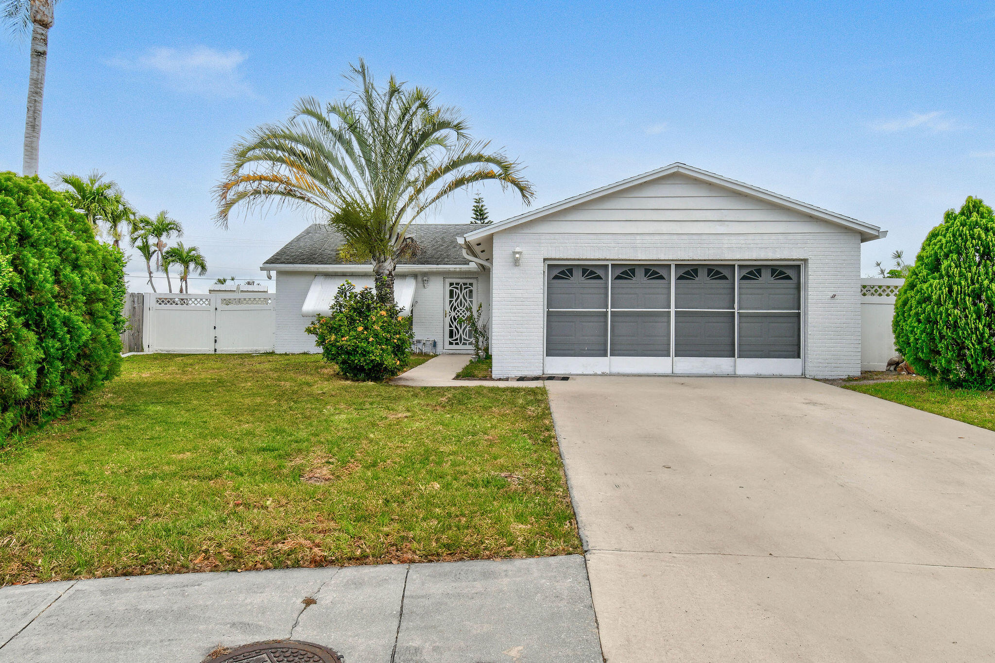 Property for Sale at 160 Banyan Circle, Jupiter, Palm Beach County, Florida - Bedrooms: 2 
Bathrooms: 2  - $470,000