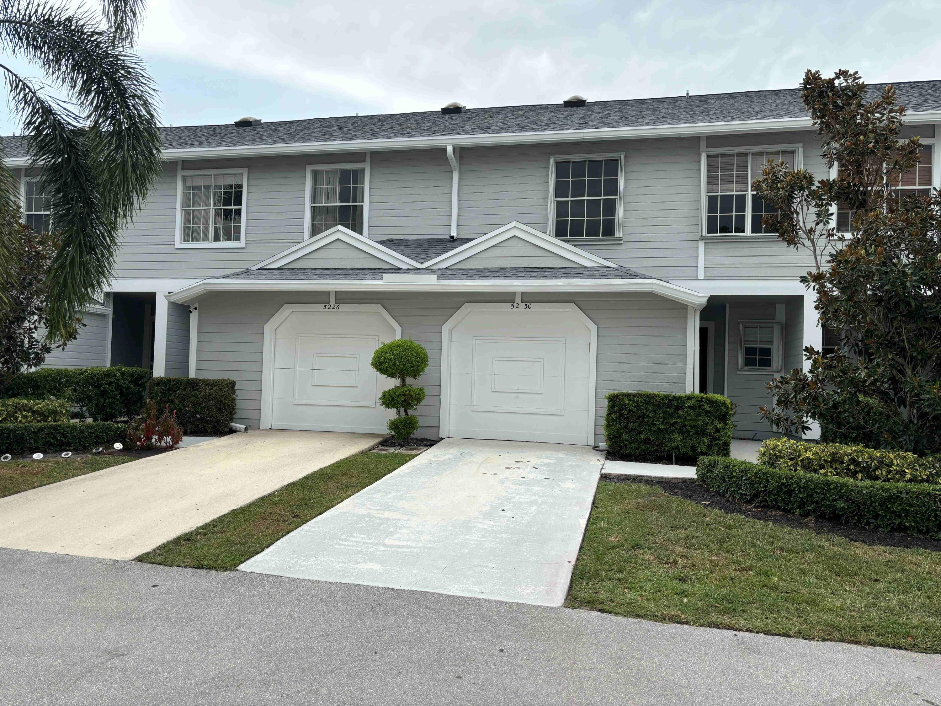 5230 Sapphire Valley Vly, Boca Raton, Palm Beach County, Florida - 3 Bedrooms  
2.5 Bathrooms - 