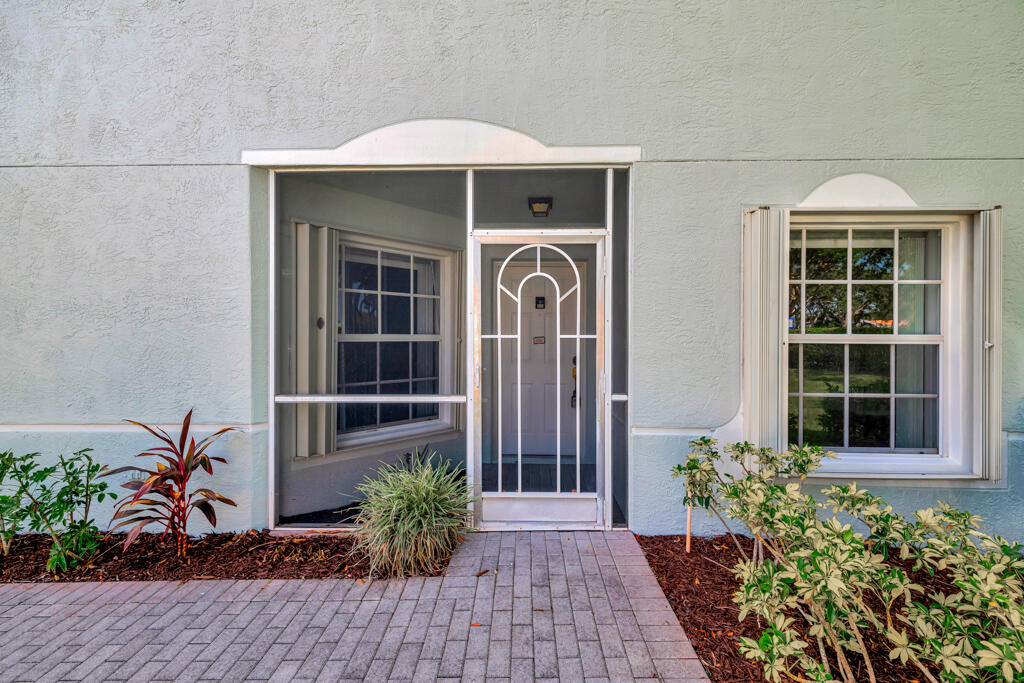 8602 Logia Circle, Boynton Beach, Palm Beach County, Florida - 3 Bedrooms  
2 Bathrooms - 