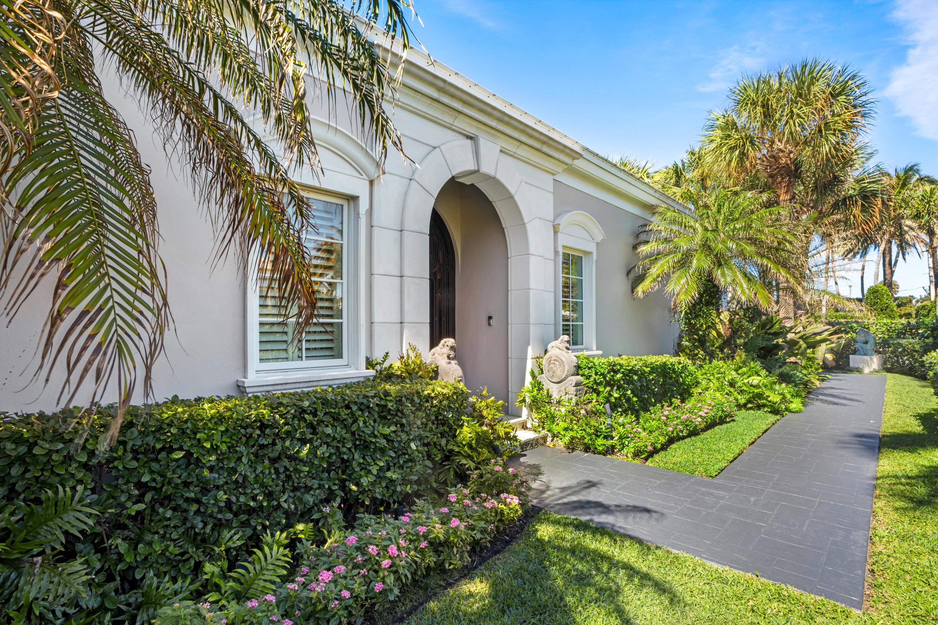 Property for Sale at 710 N County Road, Palm Beach, Palm Beach County, Florida - Bedrooms: 4 
Bathrooms: 3.5  - $10,995,000