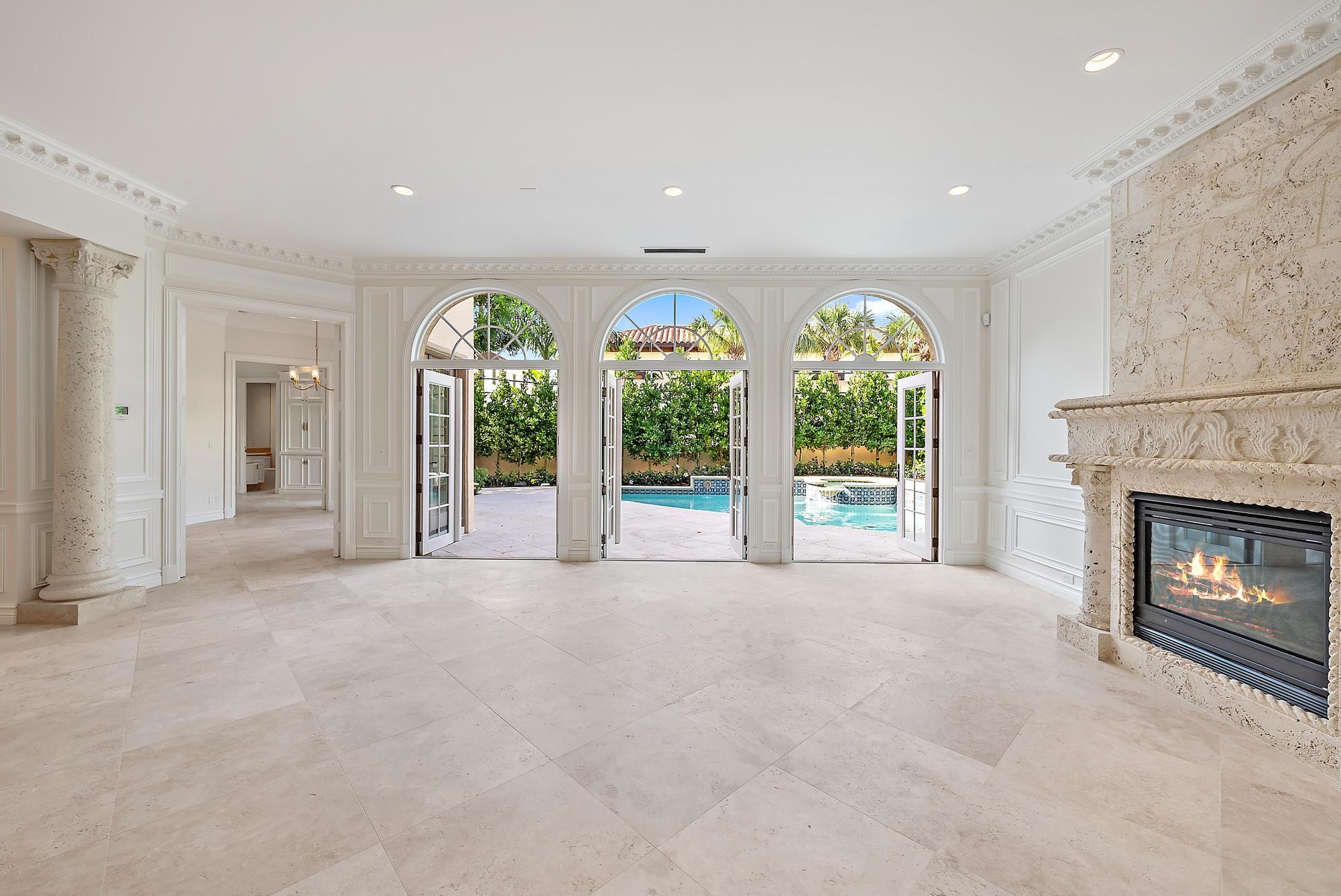 314 Chilean Avenue, Palm Beach, Palm Beach County, Florida - 4 Bedrooms  
5.5 Bathrooms - 