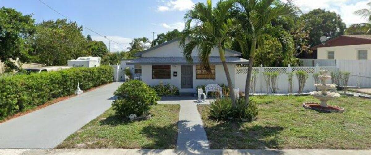 Property for Sale at 834 Kaye Street, West Palm Beach, Palm Beach County, Florida - Bedrooms: 2 
Bathrooms: 1  - $299,000