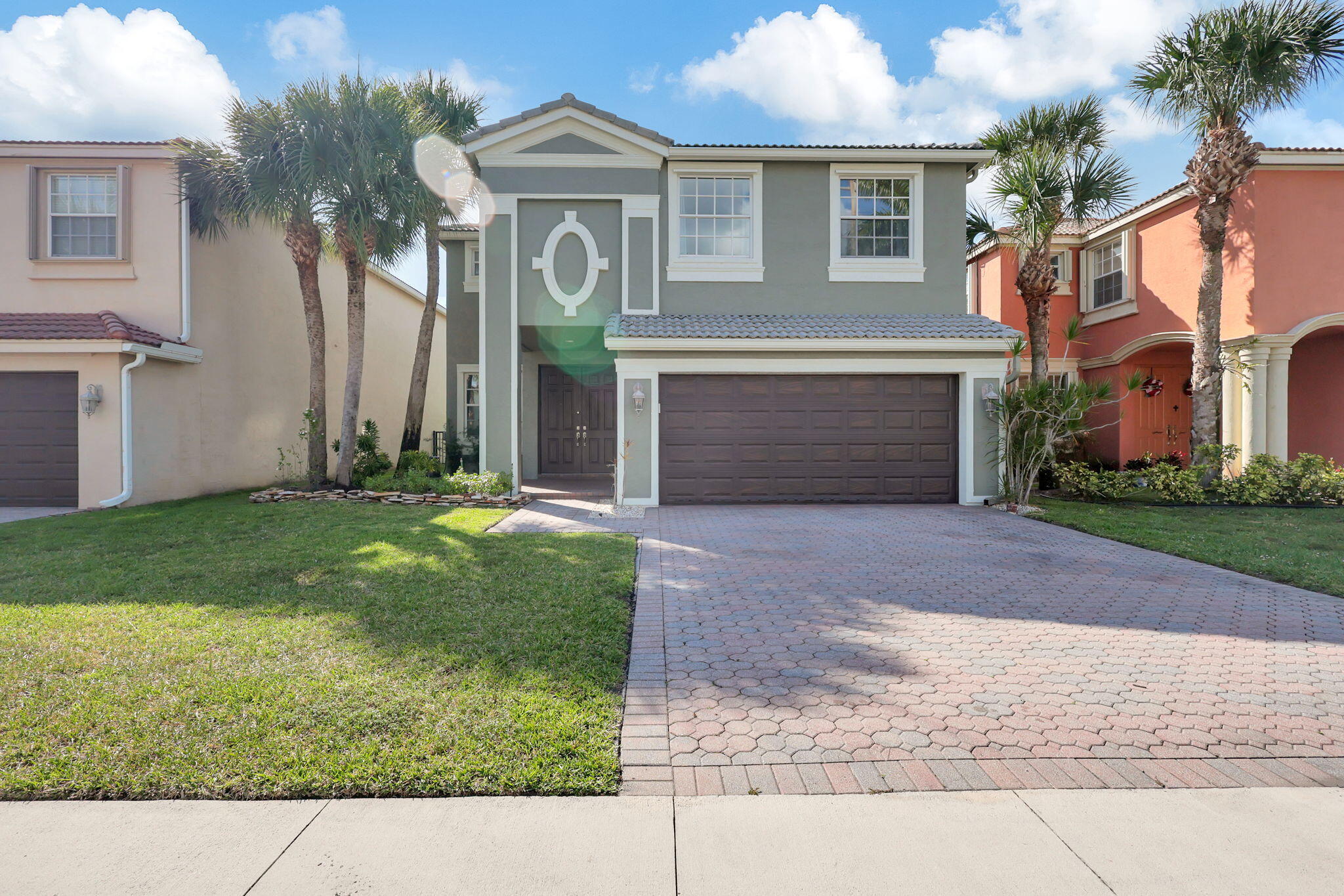 Property for Sale at 9141 Dupont Place, Wellington, Palm Beach County, Florida - Bedrooms: 5 
Bathrooms: 2.5  - $685,000