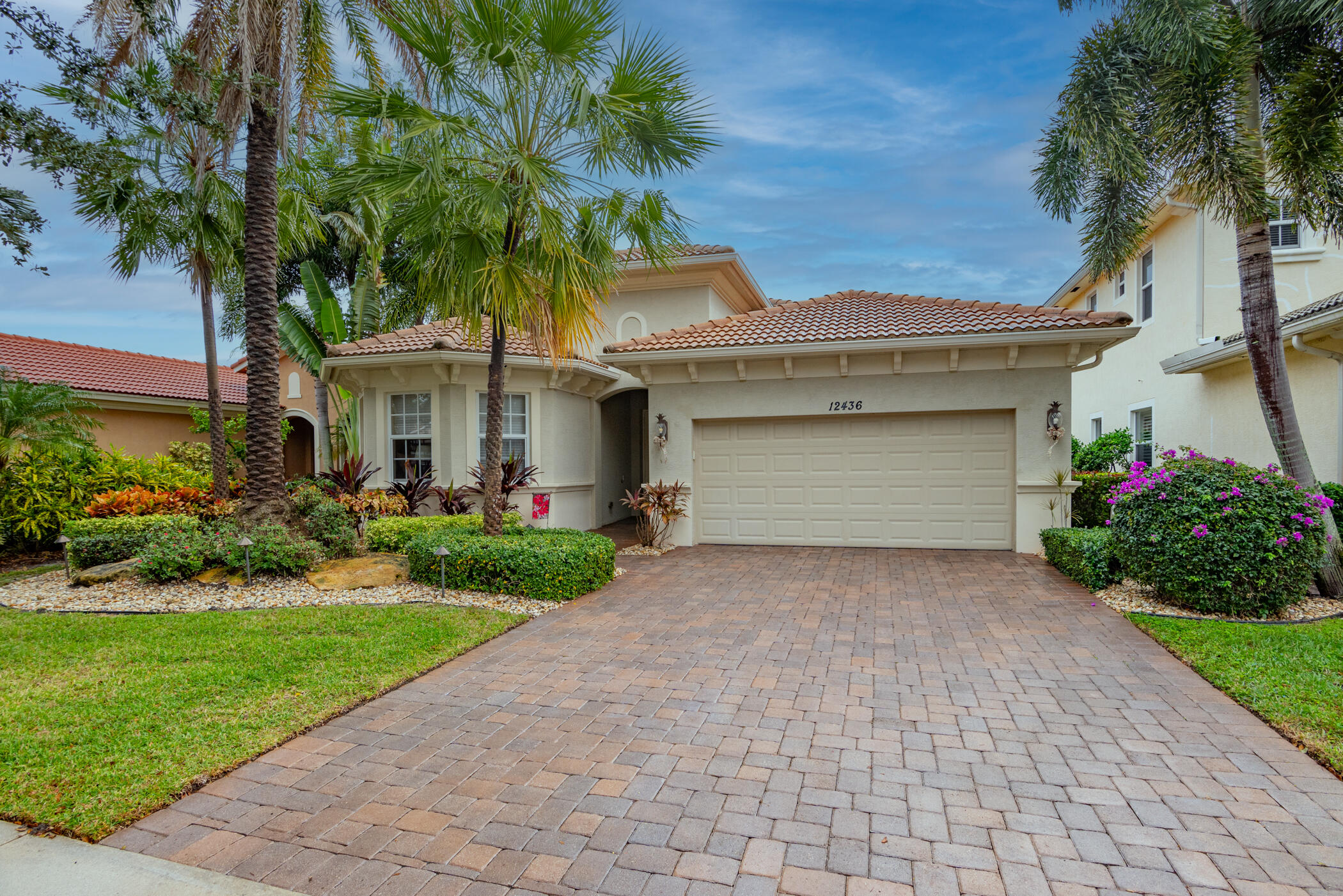 12436 Aviles Circle, Palm Beach Gardens, Palm Beach County, Florida - 3 Bedrooms  
2.5 Bathrooms - 