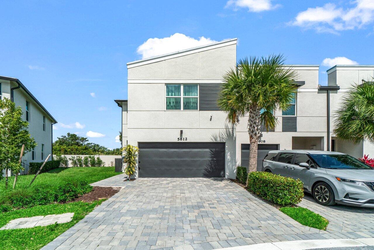 Property for Sale at 5612 Mentmore Drive, West Palm Beach, Palm Beach County, Florida - Bedrooms: 3 
Bathrooms: 2.5  - $480,000