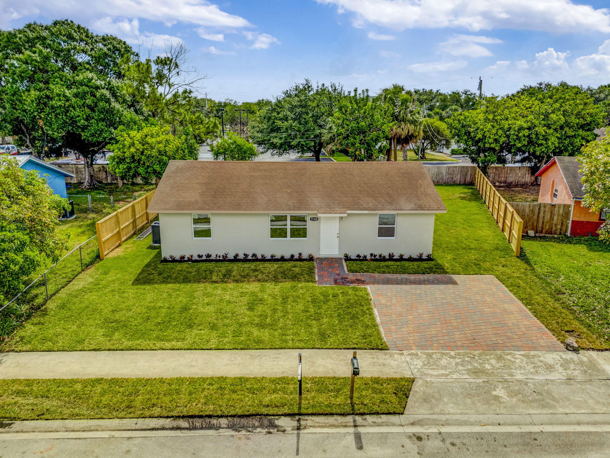 Property for Sale at 17326 Thrush Drive, Jupiter, Palm Beach County, Florida - Bedrooms: 3 
Bathrooms: 2  - $485,000
