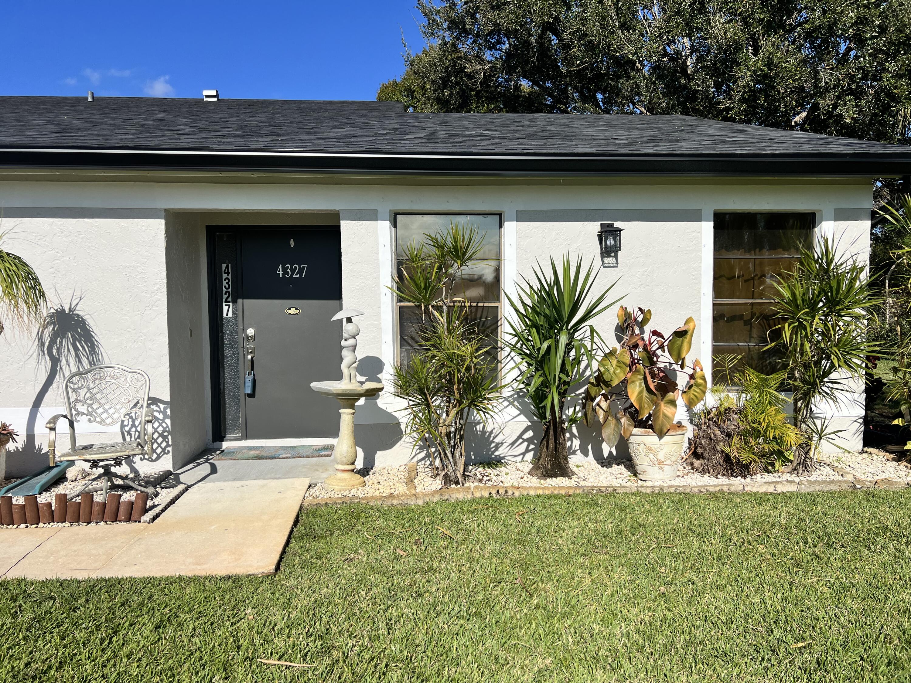 4327 Willow Brook Circle, West Palm Beach, Palm Beach County, Florida - 2 Bedrooms  
2 Bathrooms - 