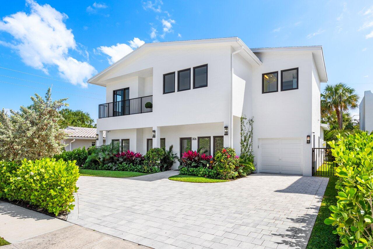 306 Plymouth Road, West Palm Beach, Palm Beach County, Florida - 5 Bedrooms  
5 Bathrooms - 