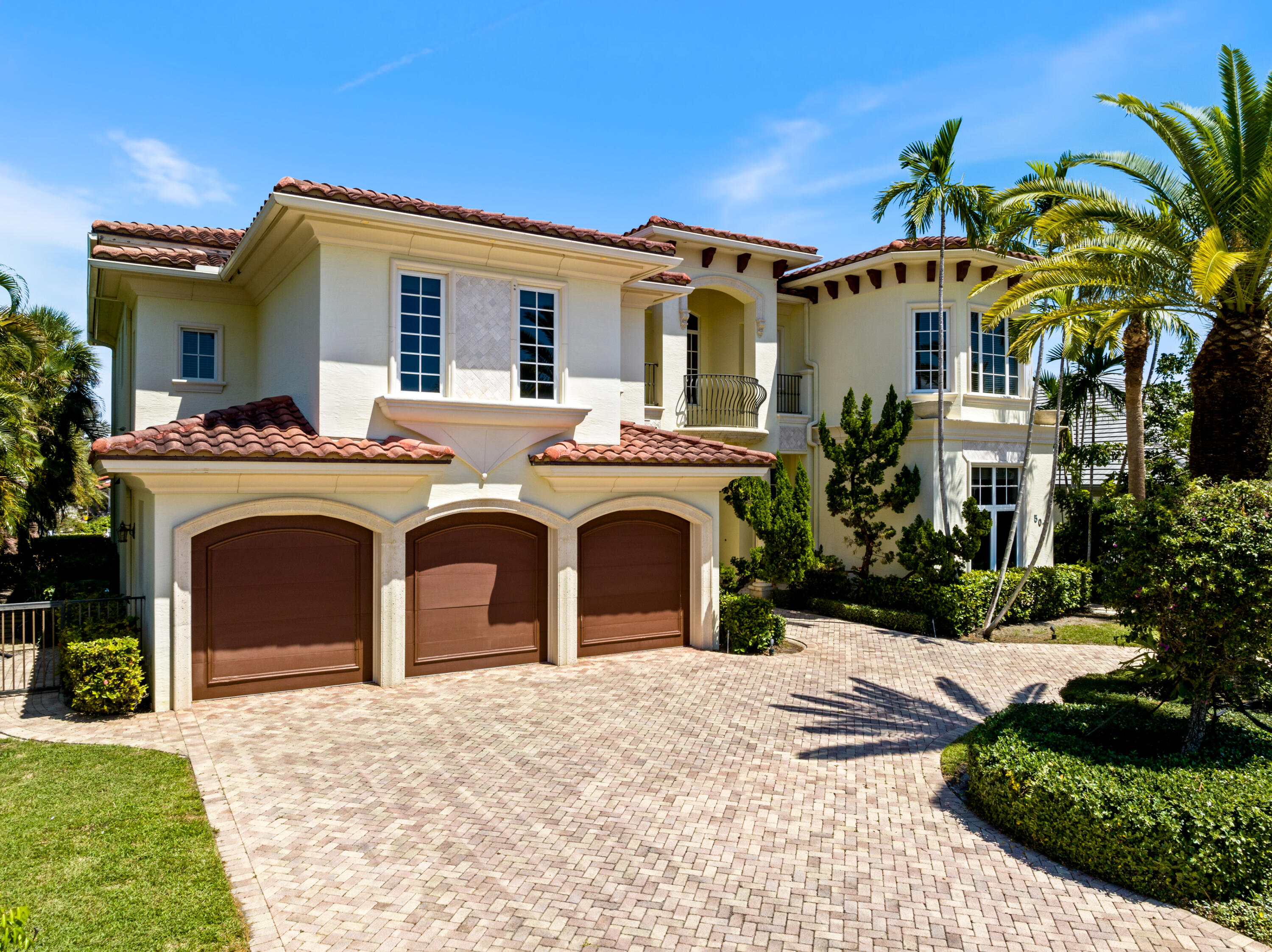 Property for Sale at 501 Golden Harbour Drive, Boca Raton, Palm Beach County, Florida - Bedrooms: 5 
Bathrooms: 6.5  - $6,450,000