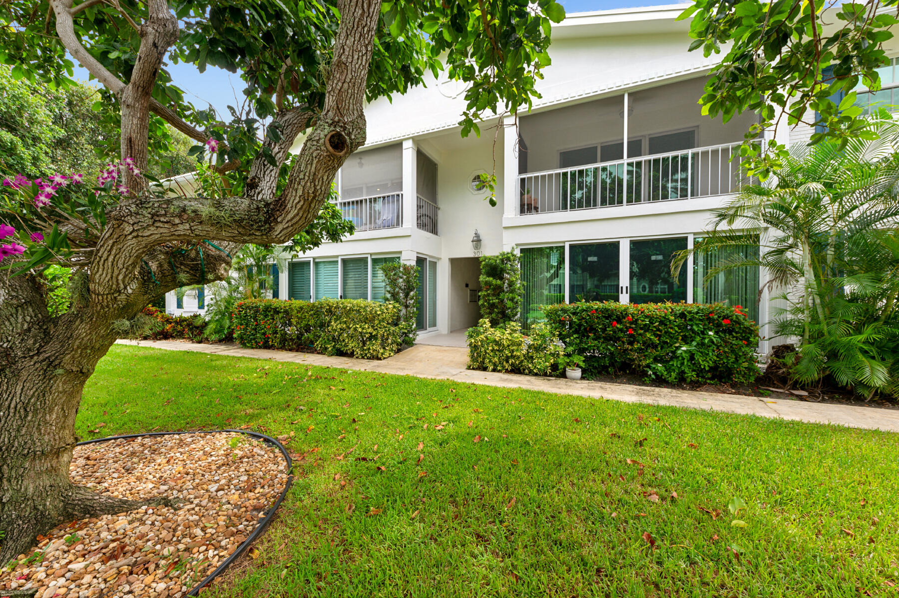 301 Venetian Drive 15, Delray Beach, Palm Beach County, Florida - 2 Bedrooms  
2 Bathrooms - 