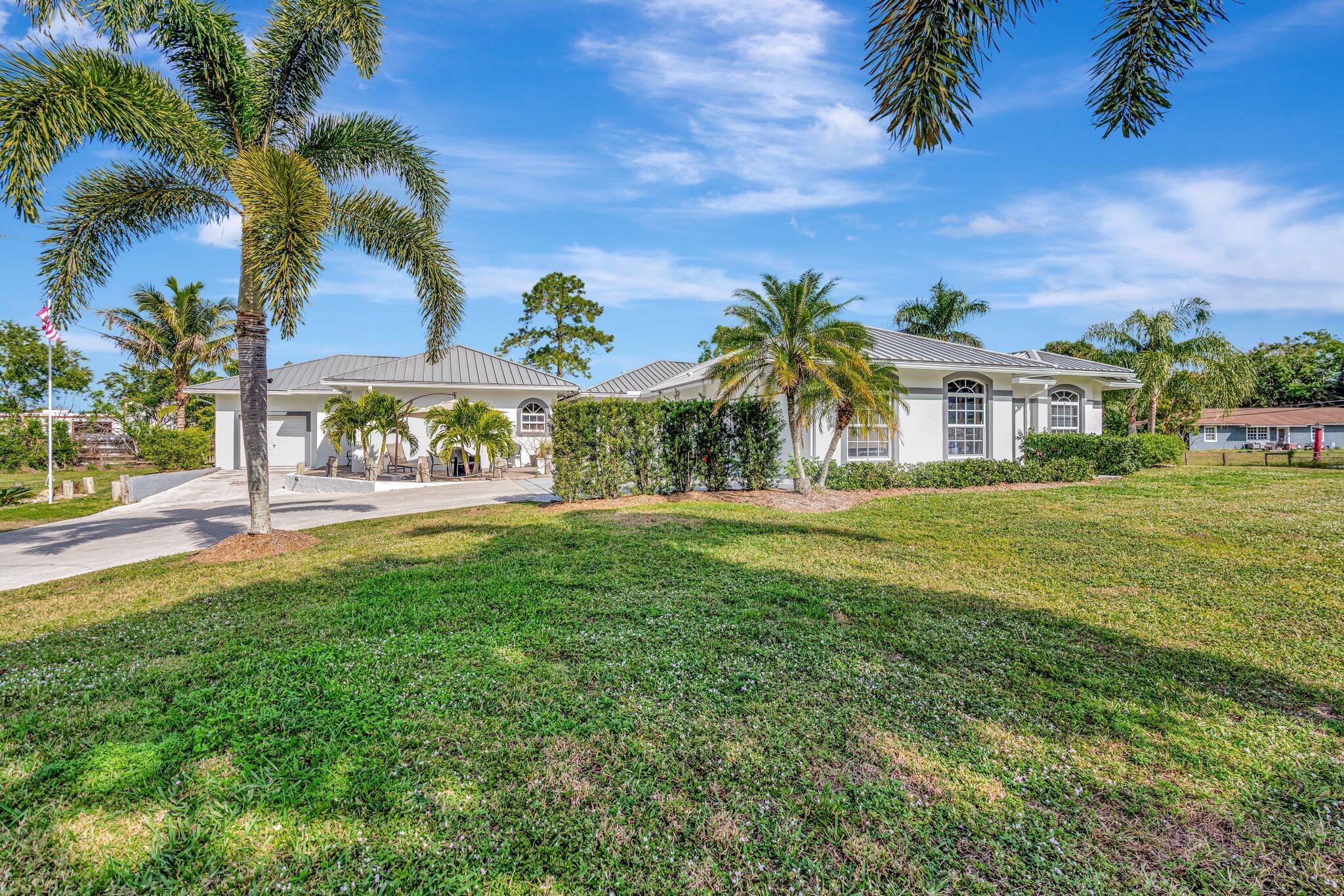 9897 Sandy Run, Jupiter, Palm Beach County, Florida - 5 Bedrooms  
3 Bathrooms - 