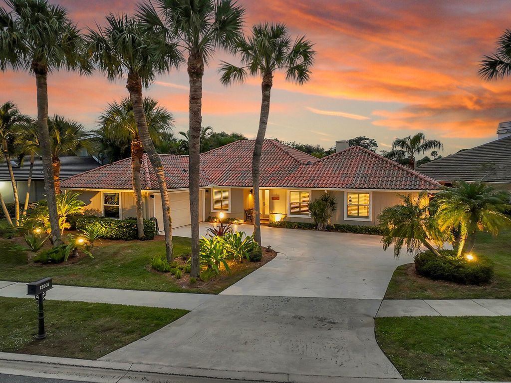 Photo of 12907 N Normandy Way, Palm Beach Gardens, FL 33410 (MLS # RX-11055662)