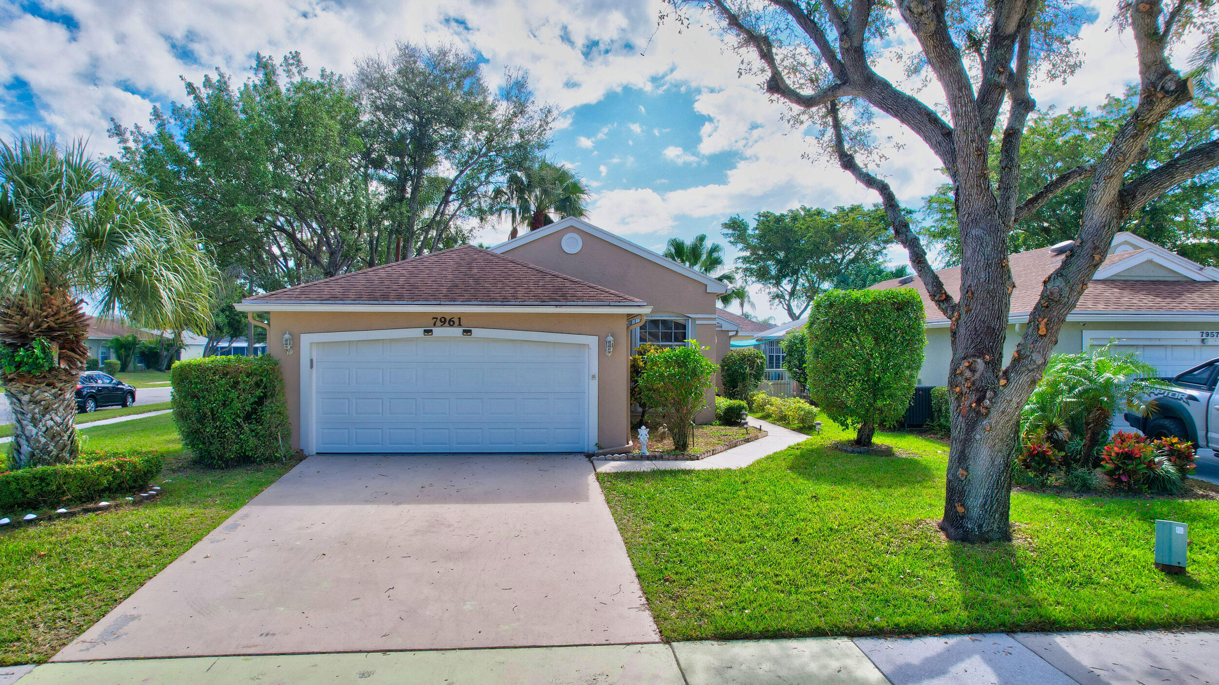 7961 Mansfield Hollow Road, Delray Beach, Palm Beach County, Florida - 3 Bedrooms  
2 Bathrooms - 