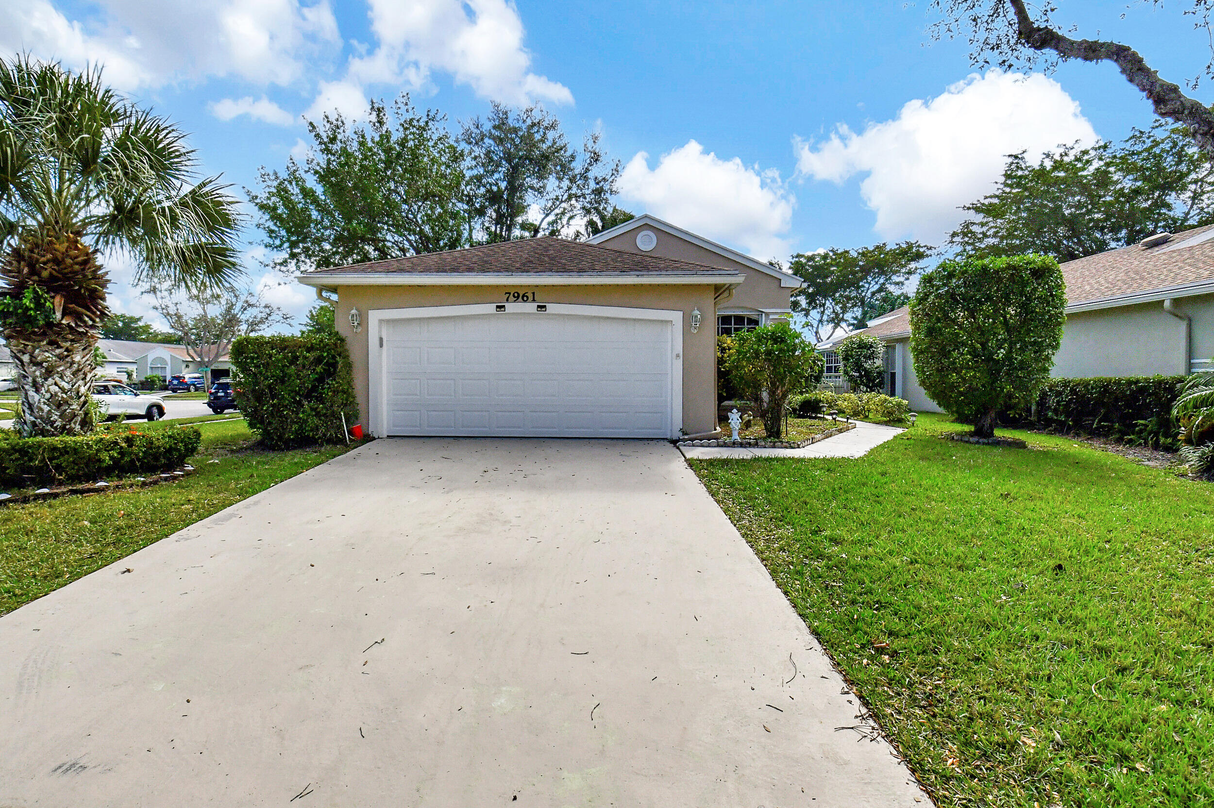 7961 Mansfield Hollow Road, Delray Beach, Palm Beach County, Florida - 3 Bedrooms  
2 Bathrooms - 