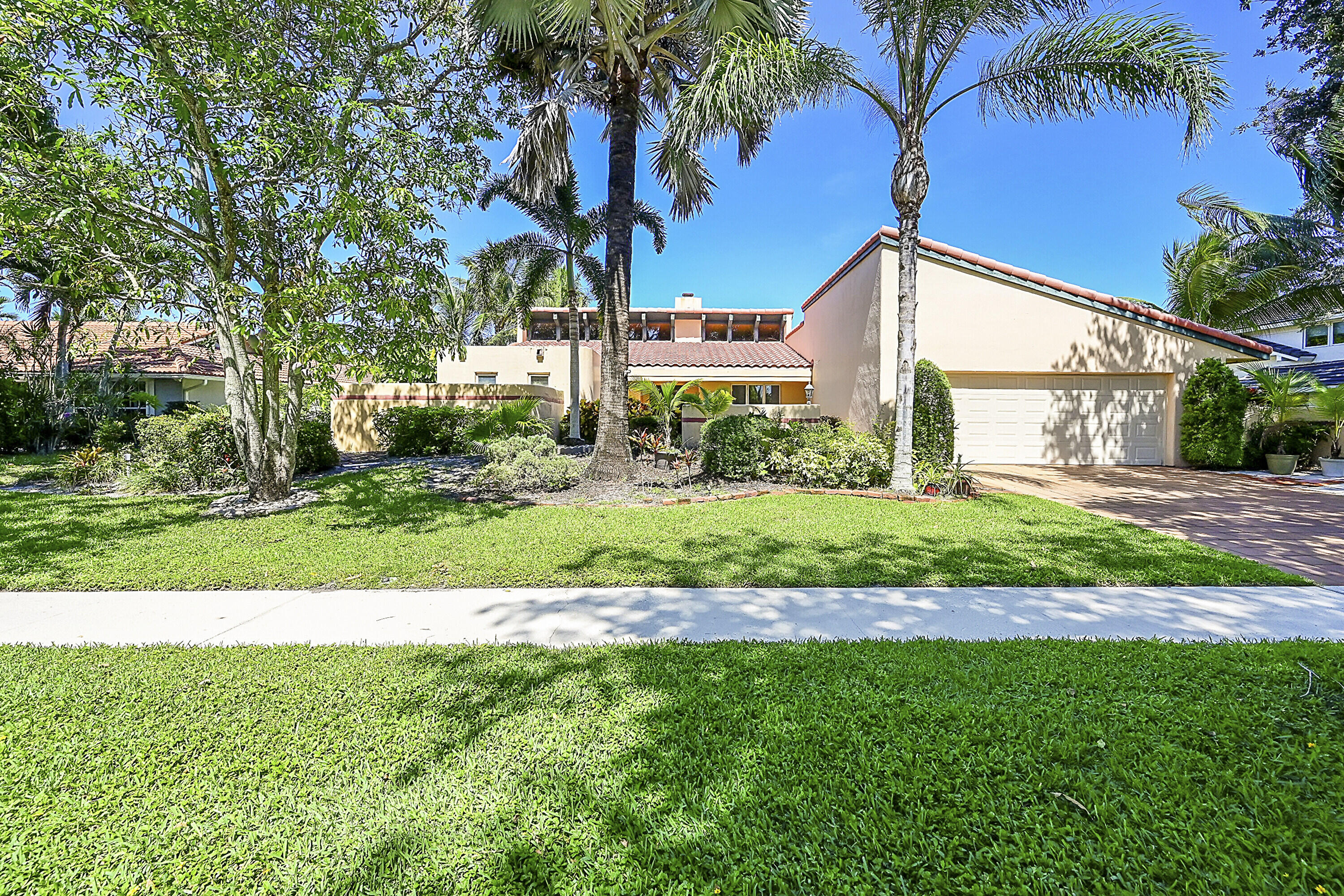 2650 Nw 23rd Way, Boca Raton, Palm Beach County, Florida - 4 Bedrooms  
3 Bathrooms - 